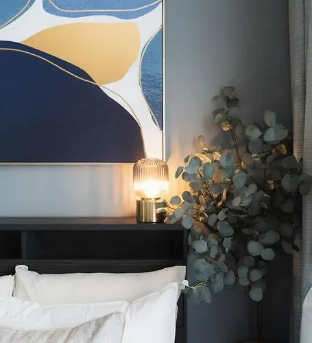 Newly Renovated Pasig With Pool And Fiber Wi-fi Apartment Manila